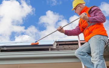 Pencroesoped soft wash roof cleaning